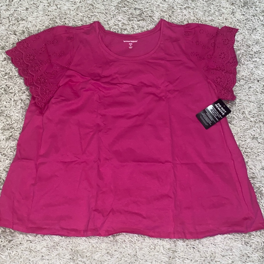 Eyelet Ruffle Tee- 2X - Picture 3 of 5